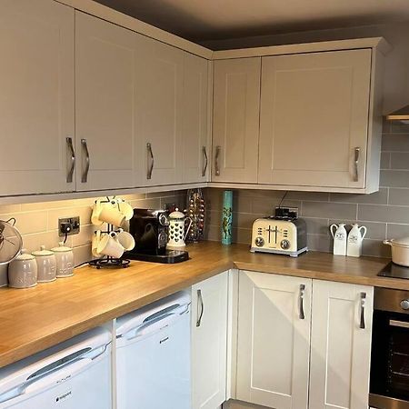Cosy 2 Bed, Home From Home Haddenham  Eksteriør billede